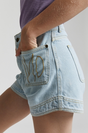 Short embroidered pockets Bleach